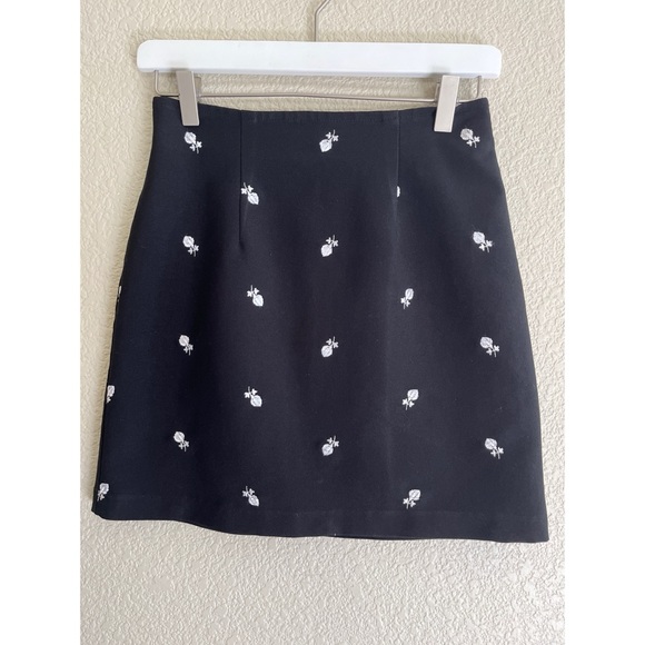anchor blue Dresses & Skirts - Vintage Anchor Blue Embroidered Mini Skirt